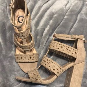 Guess high heels 🖤